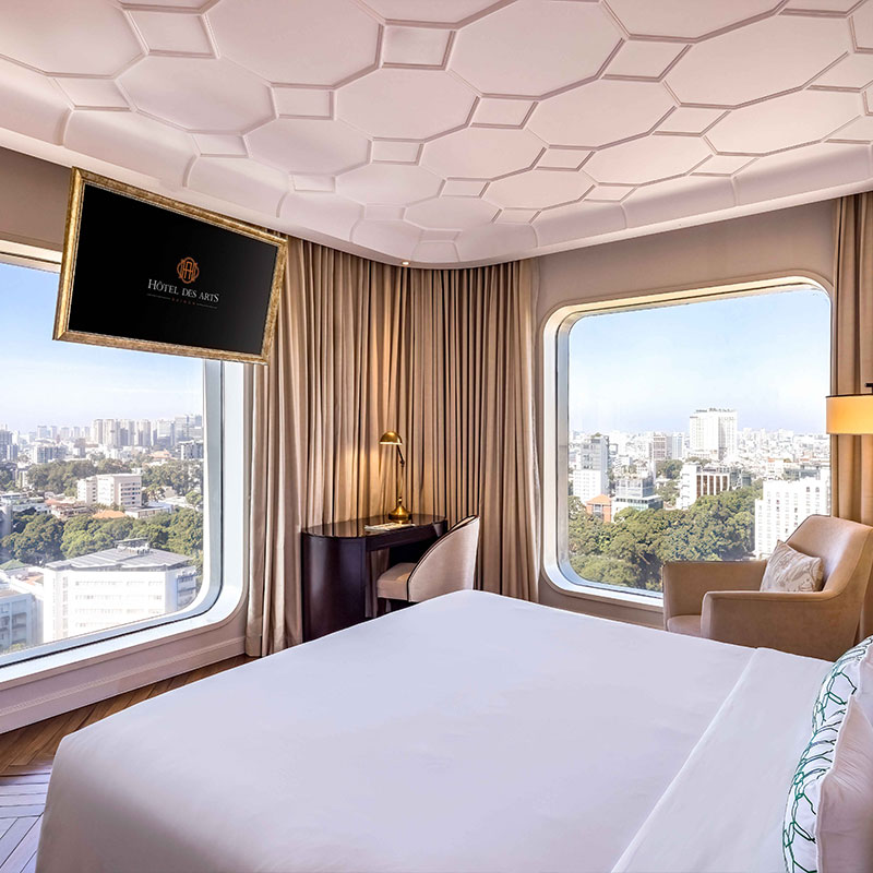 Deluxe Corner Room