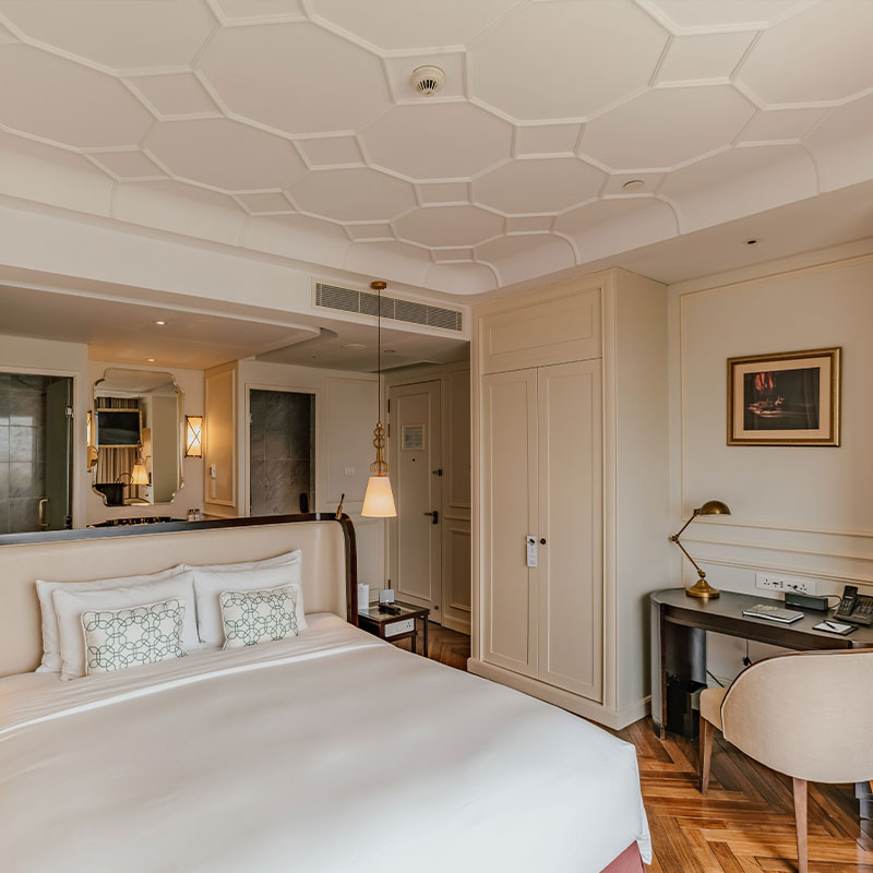 SKY EXECUTIVE GRAND DELUXE ROOM