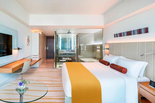Superior King Room 