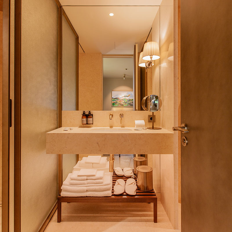 Garden Honour Suite