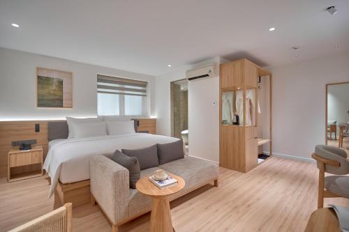 Economy Double or Twin Room