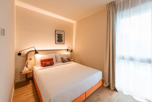 Standard Queen Room
