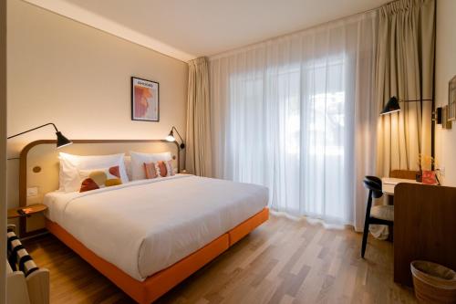 Superior Deluxe Double or Twin Room 