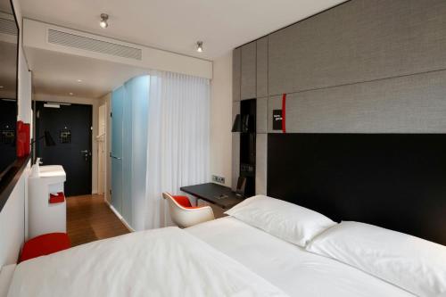 King Room with Premium View