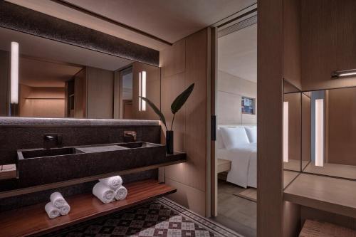 Pavilion King Suite