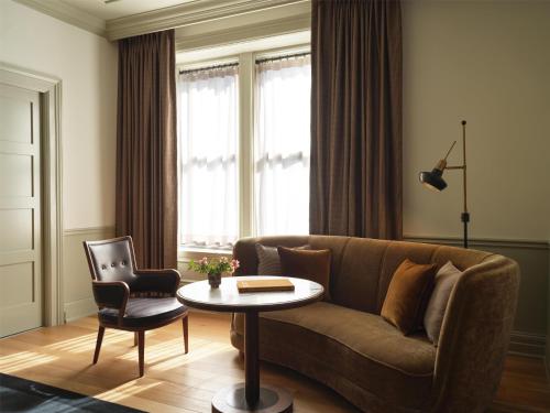 Deluxe Queen Room with Two Queen Beds