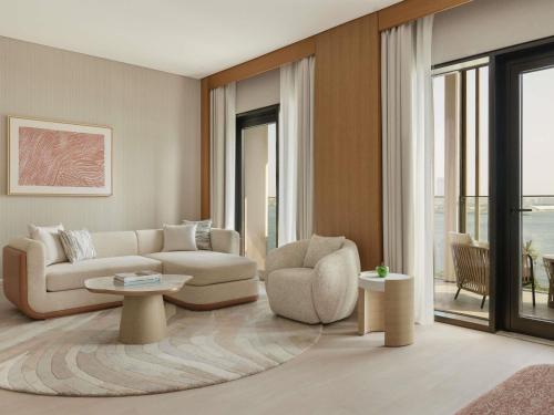Waking Eclipse One-Bedroom Suite with Sea View