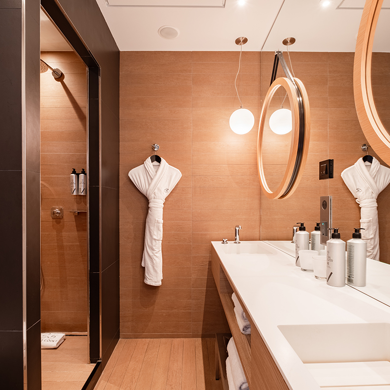Connecting Family Rooms