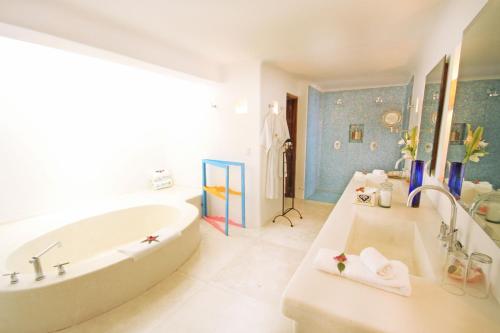 Superior King Suite