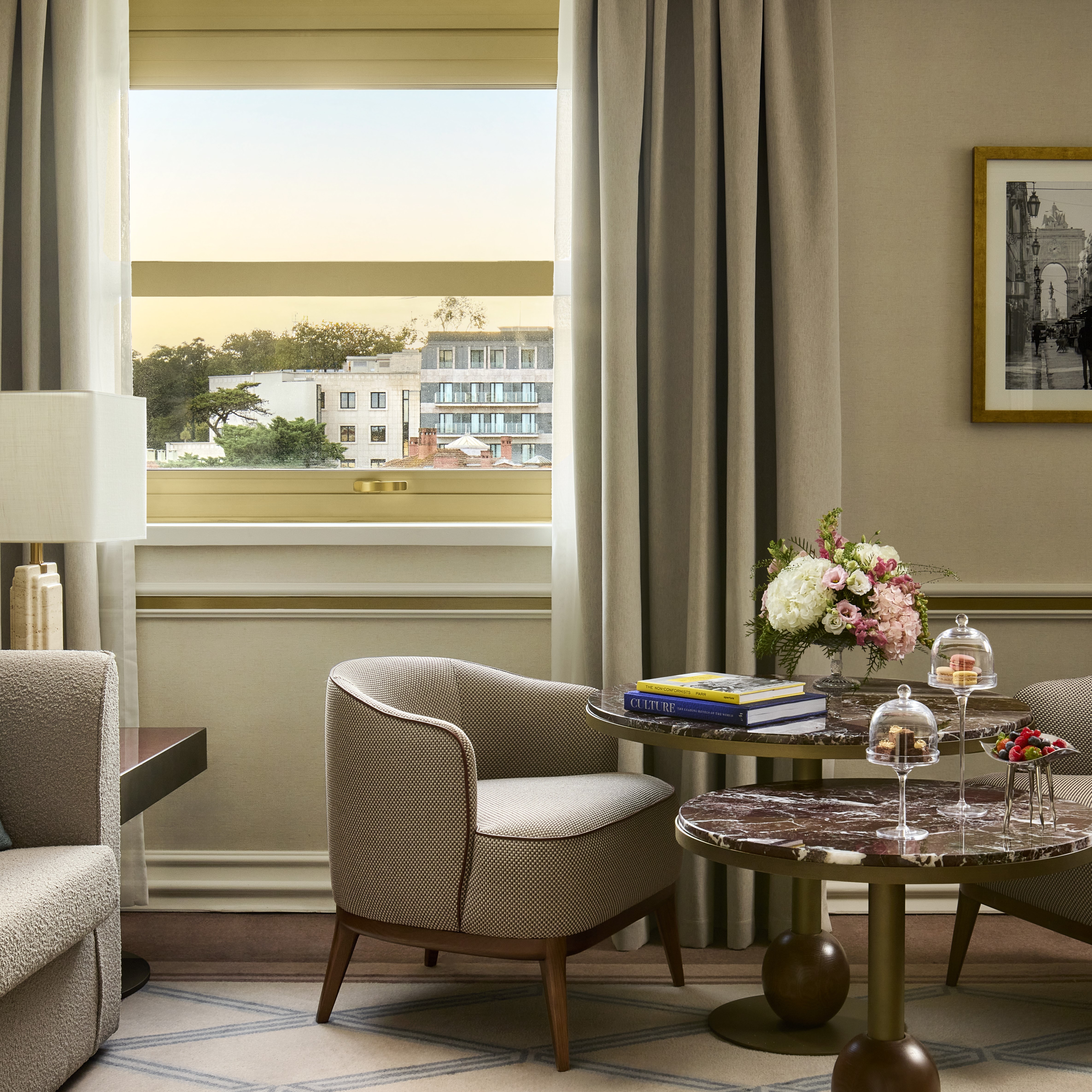 Premium Suite Signature