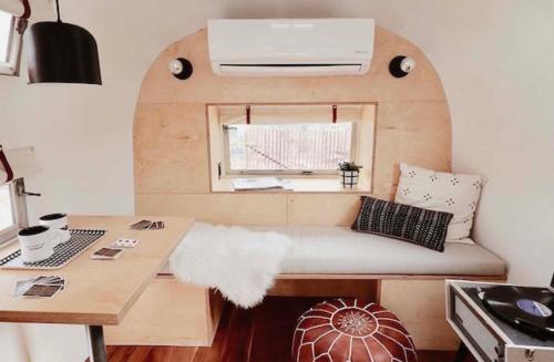 Diana Airstream