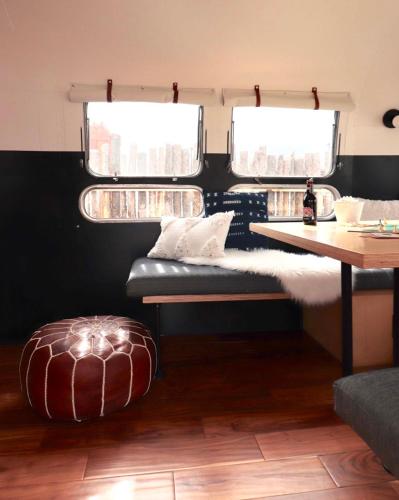 Francis Airstream 
