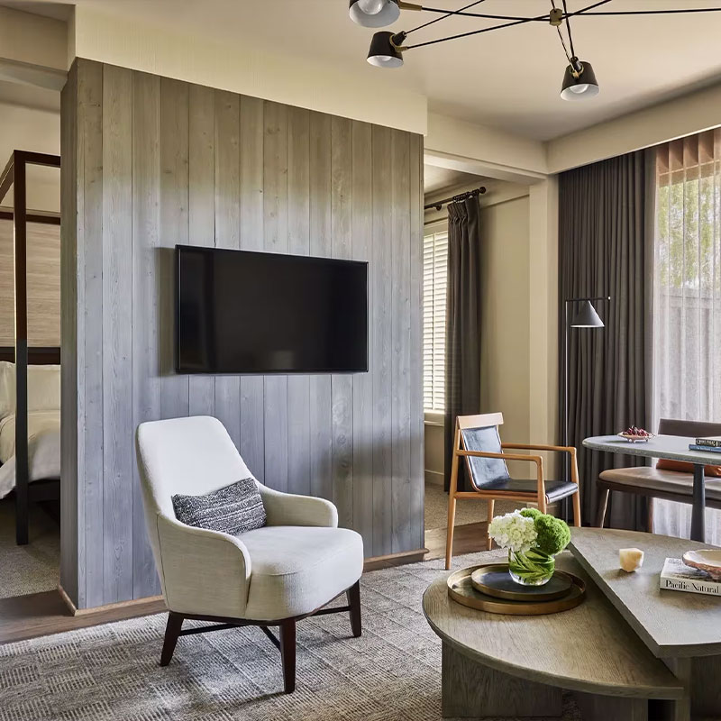 Mobility/Hearing Accessible Luxury Suite