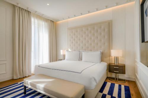 Junior King Suite with City View