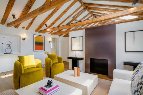 Family King Suite