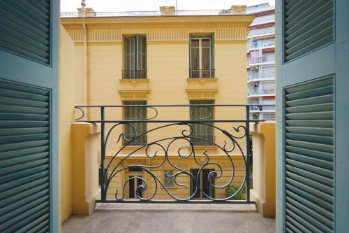 Double Room with Shower and Balcony