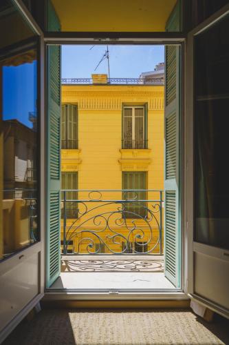 Standard Double Room with Bath Shower and Balcony