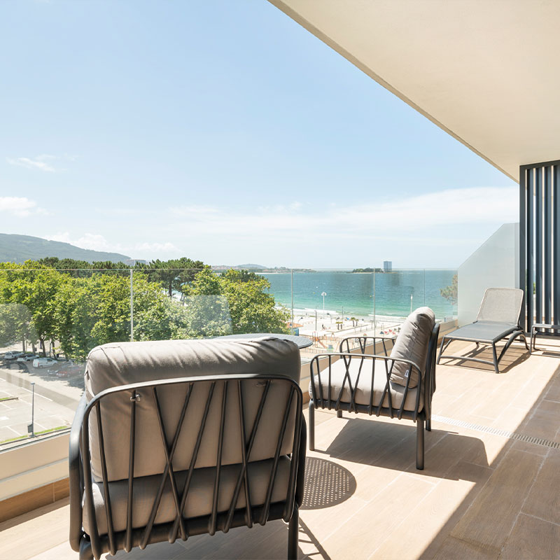 Premium Suite vista parcial mar