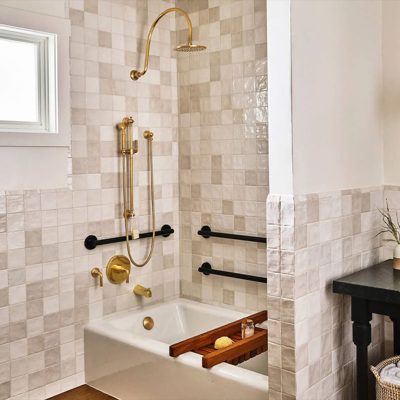 Patio King Studio Mobility/Hearing ADA