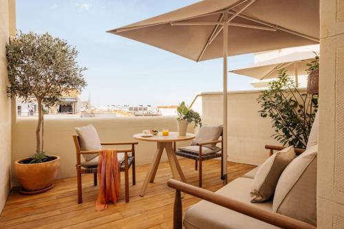 The Fine Arts Suite with Terrace