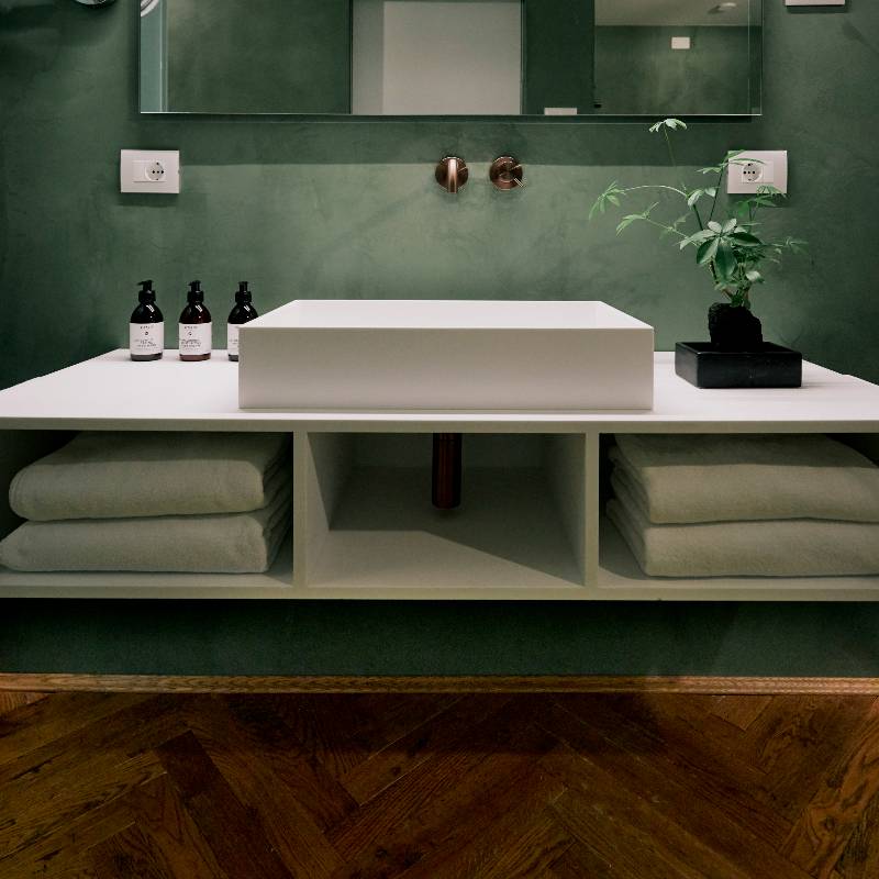 Laurin Suite 1910