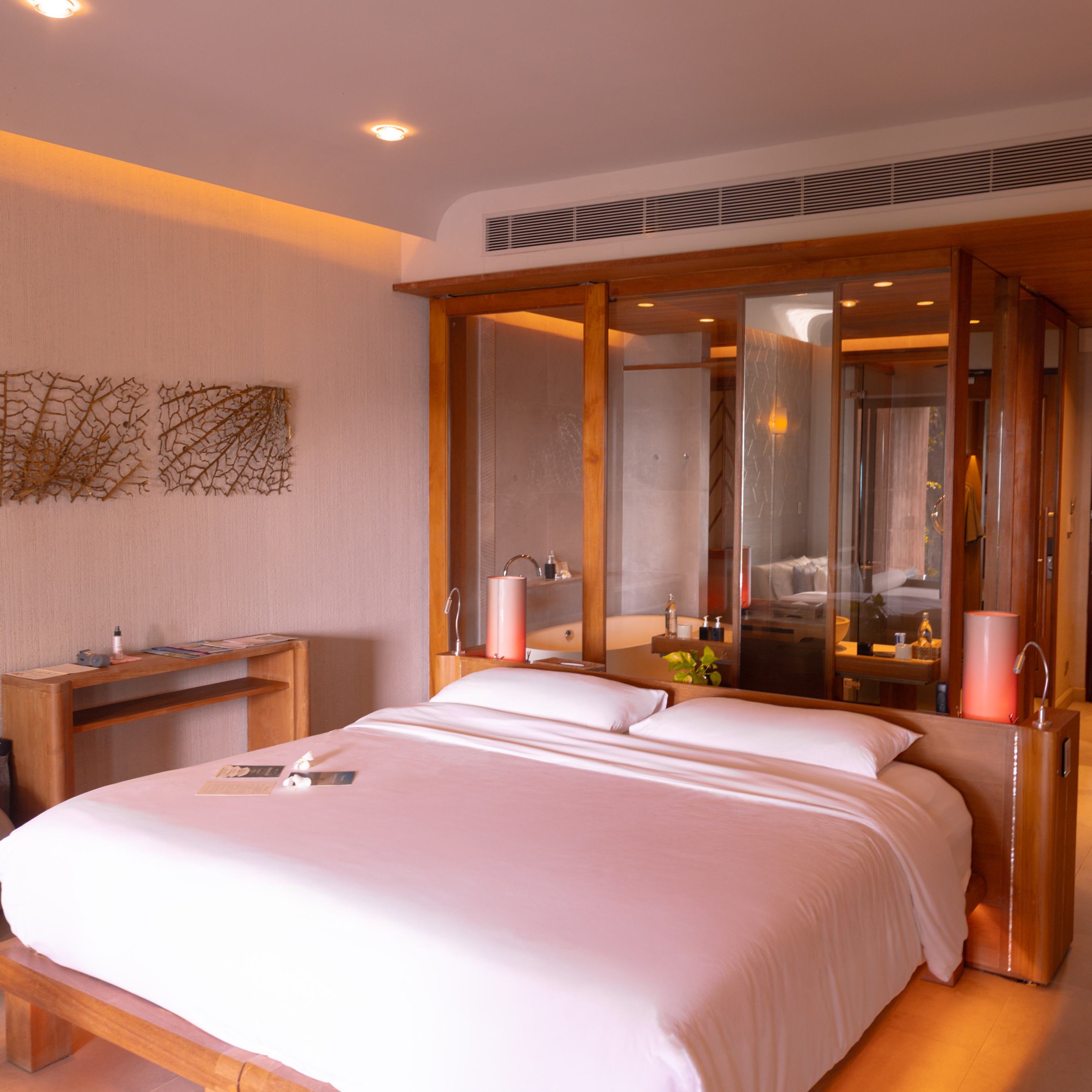 Wellness Pool Suite