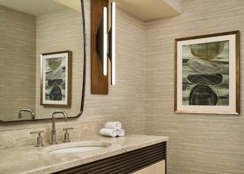 Three-Bedroom Suite - Club Lounge Access