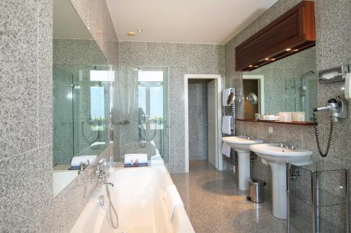 Suite with Terrace