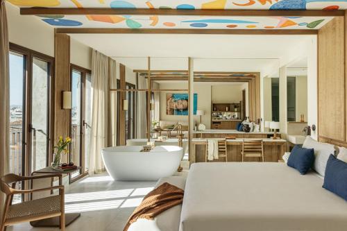 Extra ME+ Junior Suite Alcazaba View