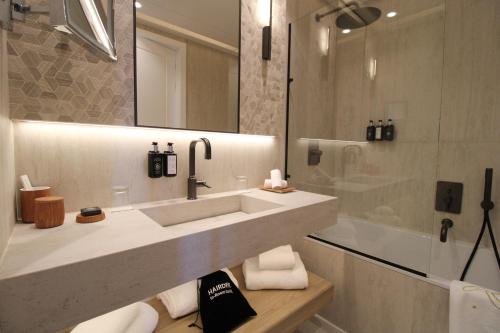 Prestige Bay View Room