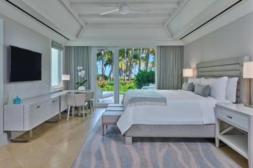Ocean Front King