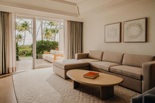 Oceanfront One Bedroom Suite