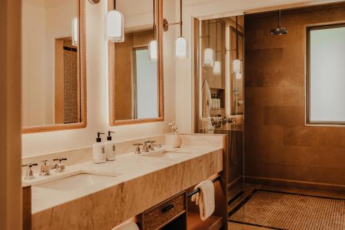 Oceanfront One Bedroom Suite