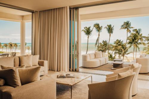 Four Bedroom Oceanfront Rooftop Pool Residence