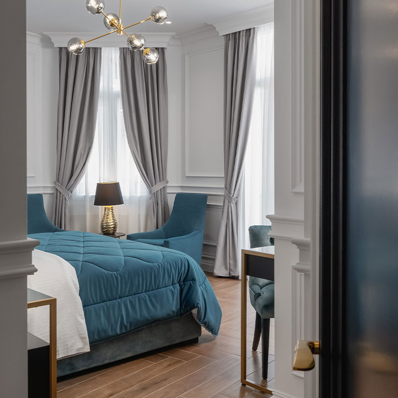 Corner Suite