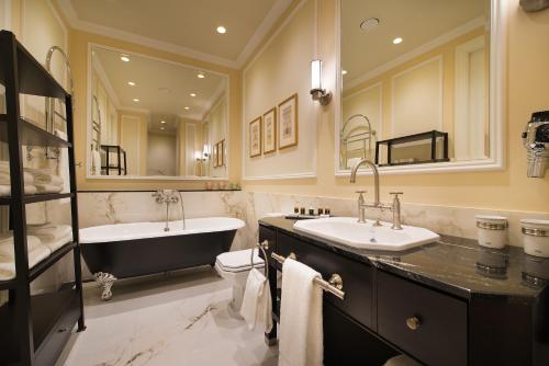 Wilson Grand Apartment
