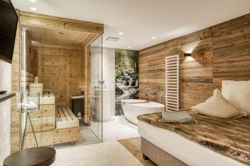 Suite with Sauna