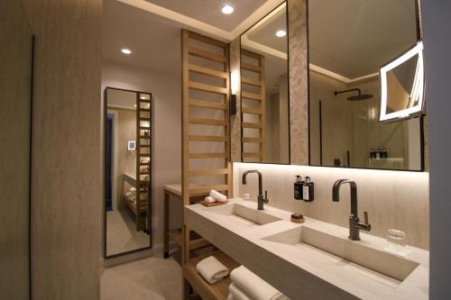 King Room with Balcony