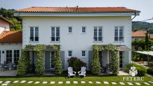 Deluxe Villa
