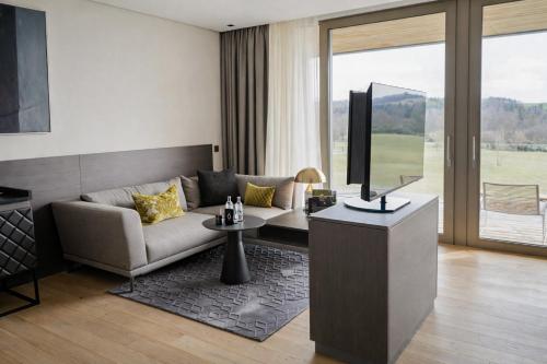 Junior Suite With Pool View