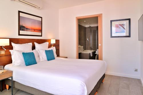 Family Suite with Balcony