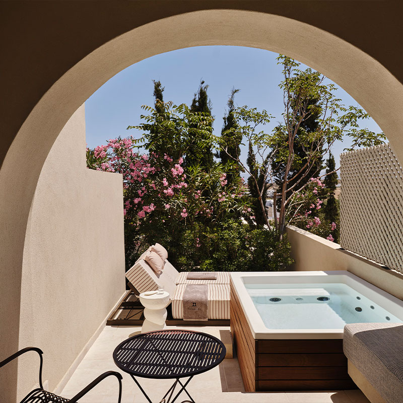 Comfort Room with Hot Tub