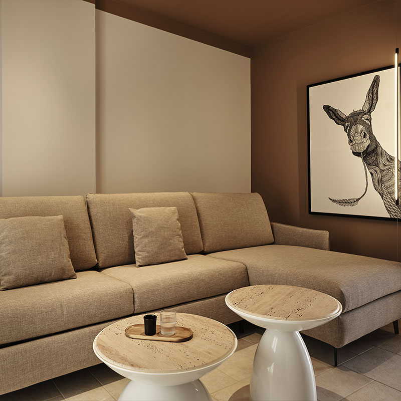 Open Plan Suite with Private Pool