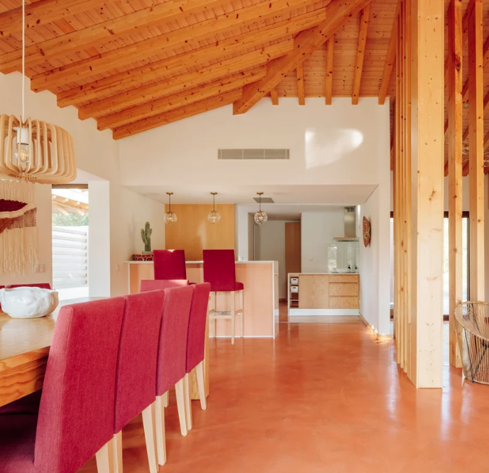 Three-Bedroom Villa with Lake