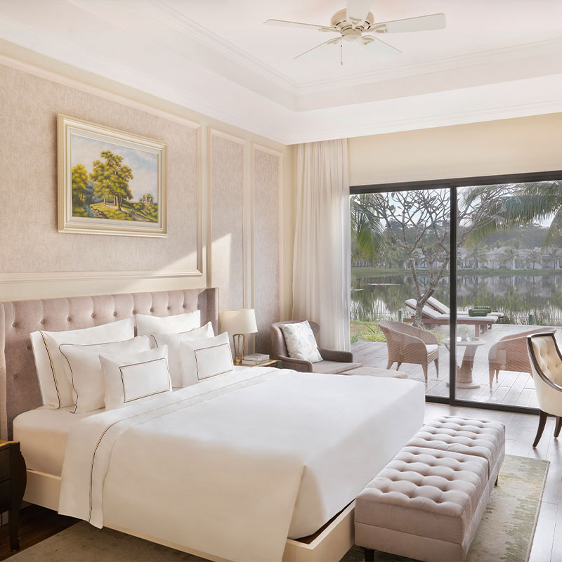 3-Bedroom Villa Lake with Private Pool