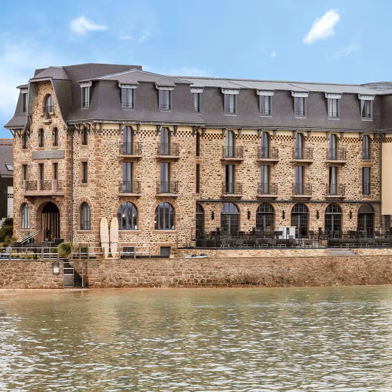 Castel Beau Site