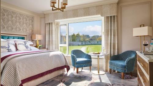Superior King Room 