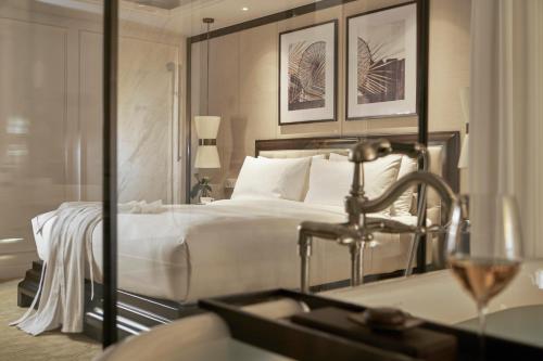 Premium King Room