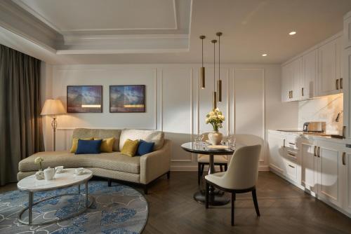 One Bedroom Apartment