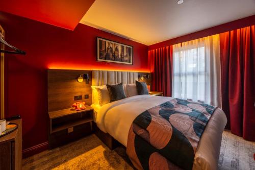 Premium Queen Room
